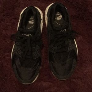 Nike Huarache size 7.5